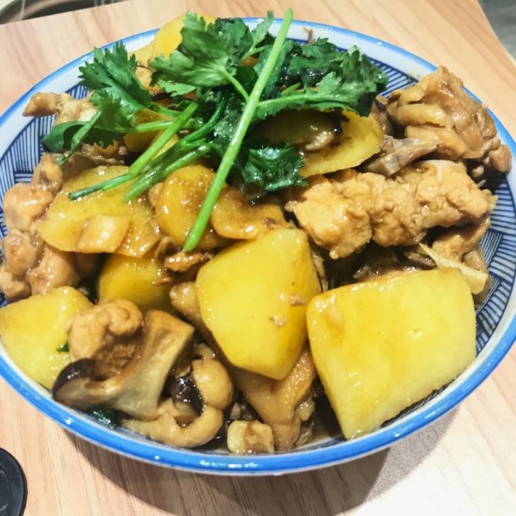 红烧土豆鸡块