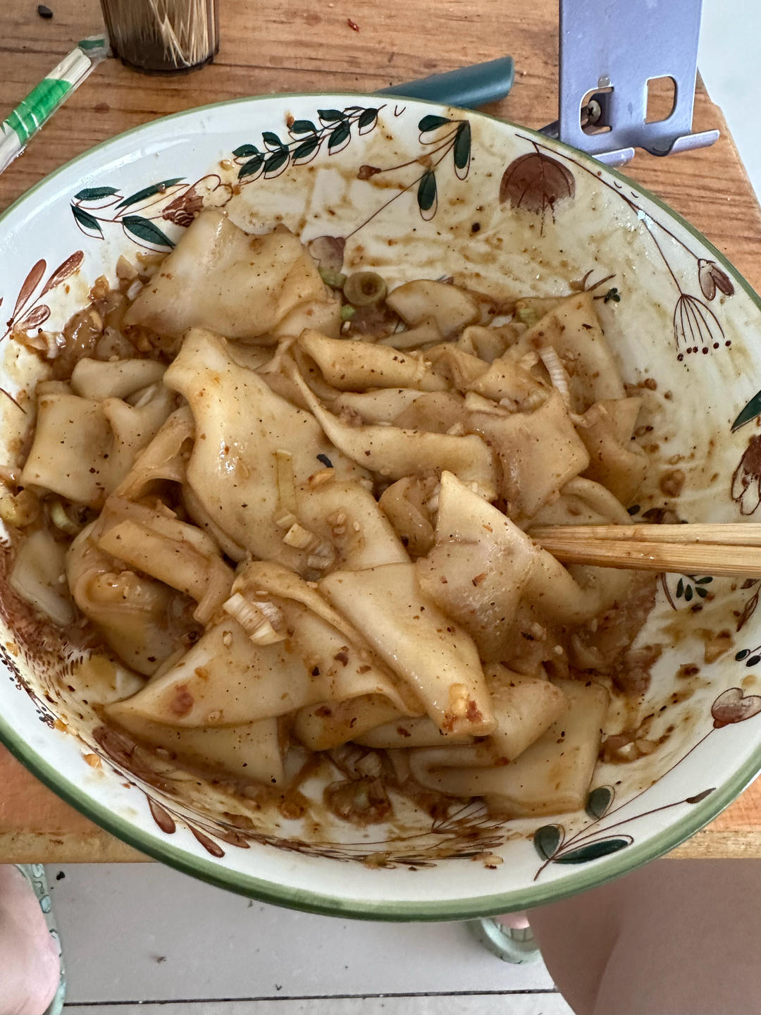 秒杀小夜市的麻酱流汁宽粉