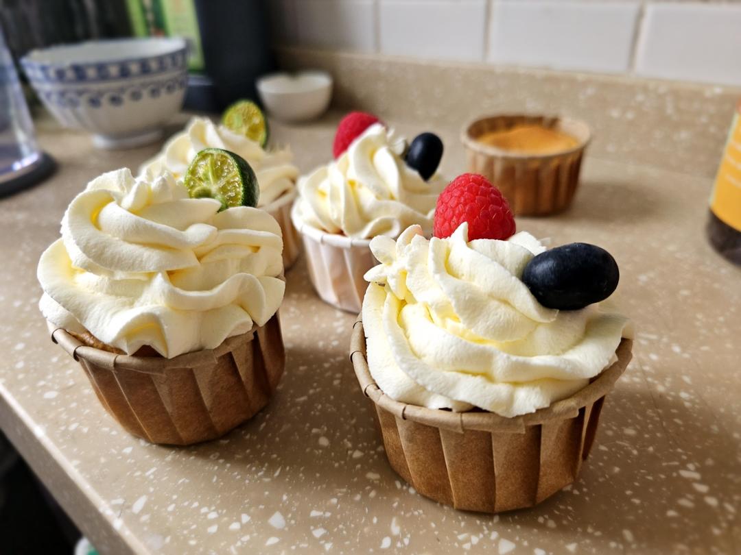 青柠奶酪纸杯蛋糕🧁LEMON CHEESE CUPCAKE