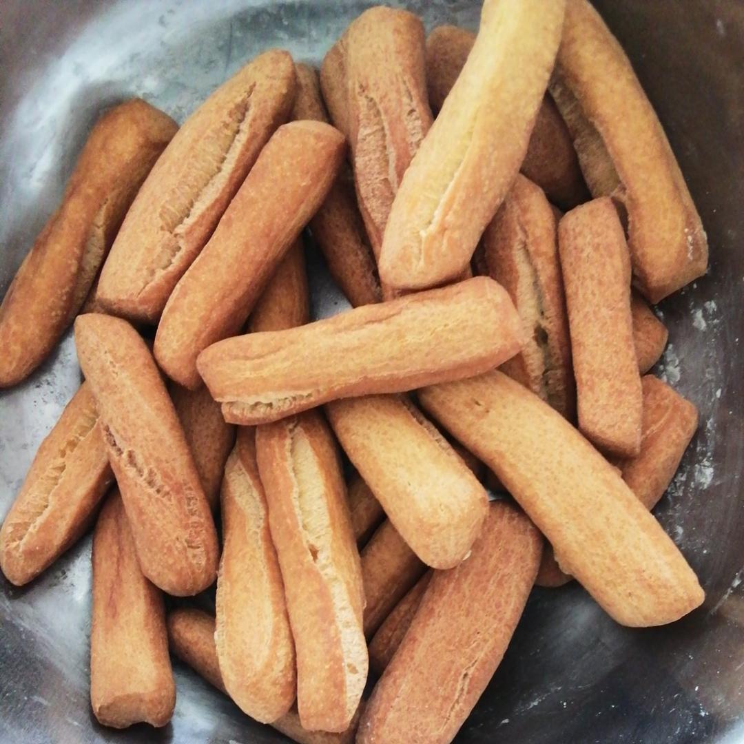 两块钱成本 轻松搞定小零食 方法简单 无需醒面发面 酥香可口 附细节视频详解