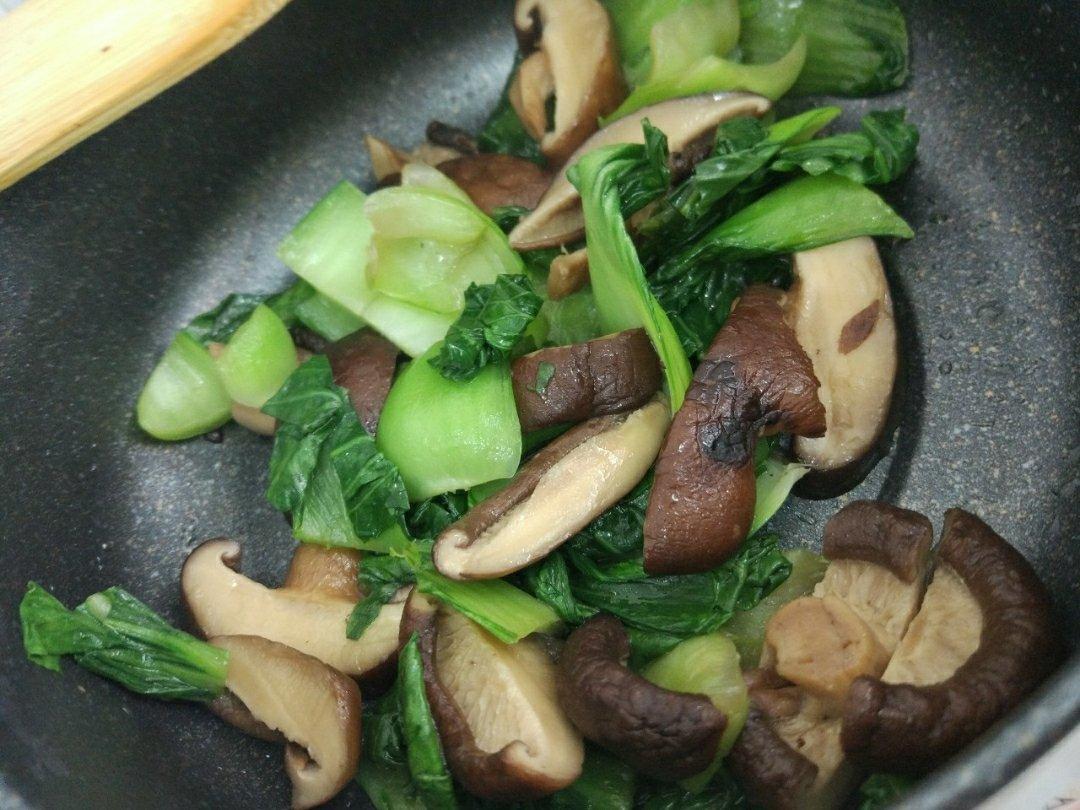 蘑菇炒青菜