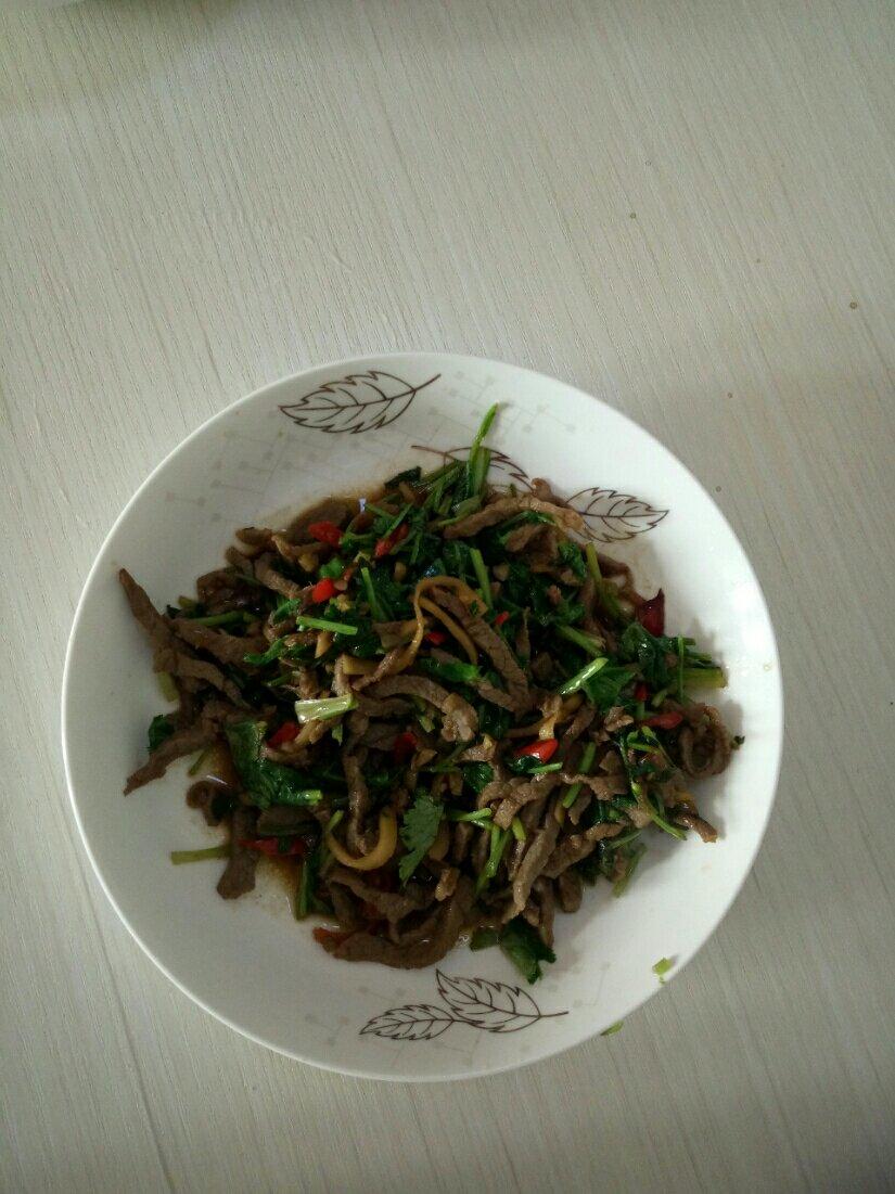 香菜炒牛肉丝