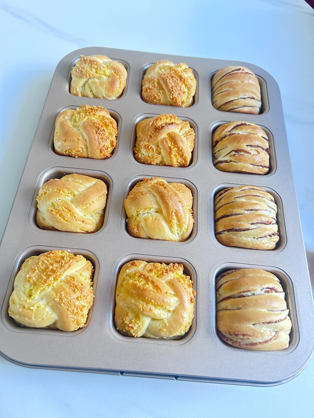 椰蓉满满！香味十足的mini小吐司