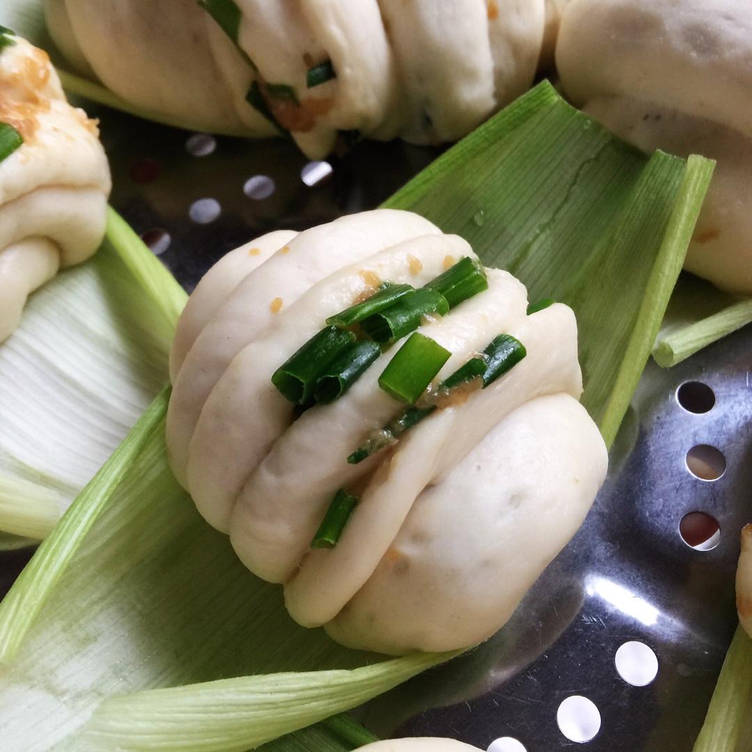 葱花肉肉花卷（一次发酵）