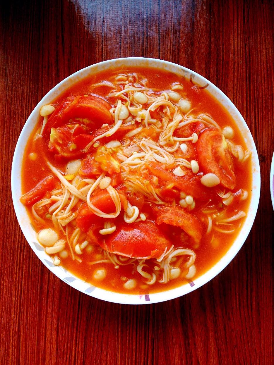 【西红柿烩金针菇的做法步骤图,怎么做好吃】you737_下厨房