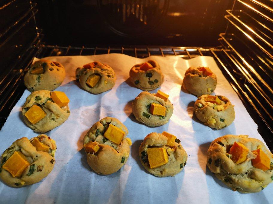 快手面包，懒人丹波，葱香肉松咸蛋黄口味