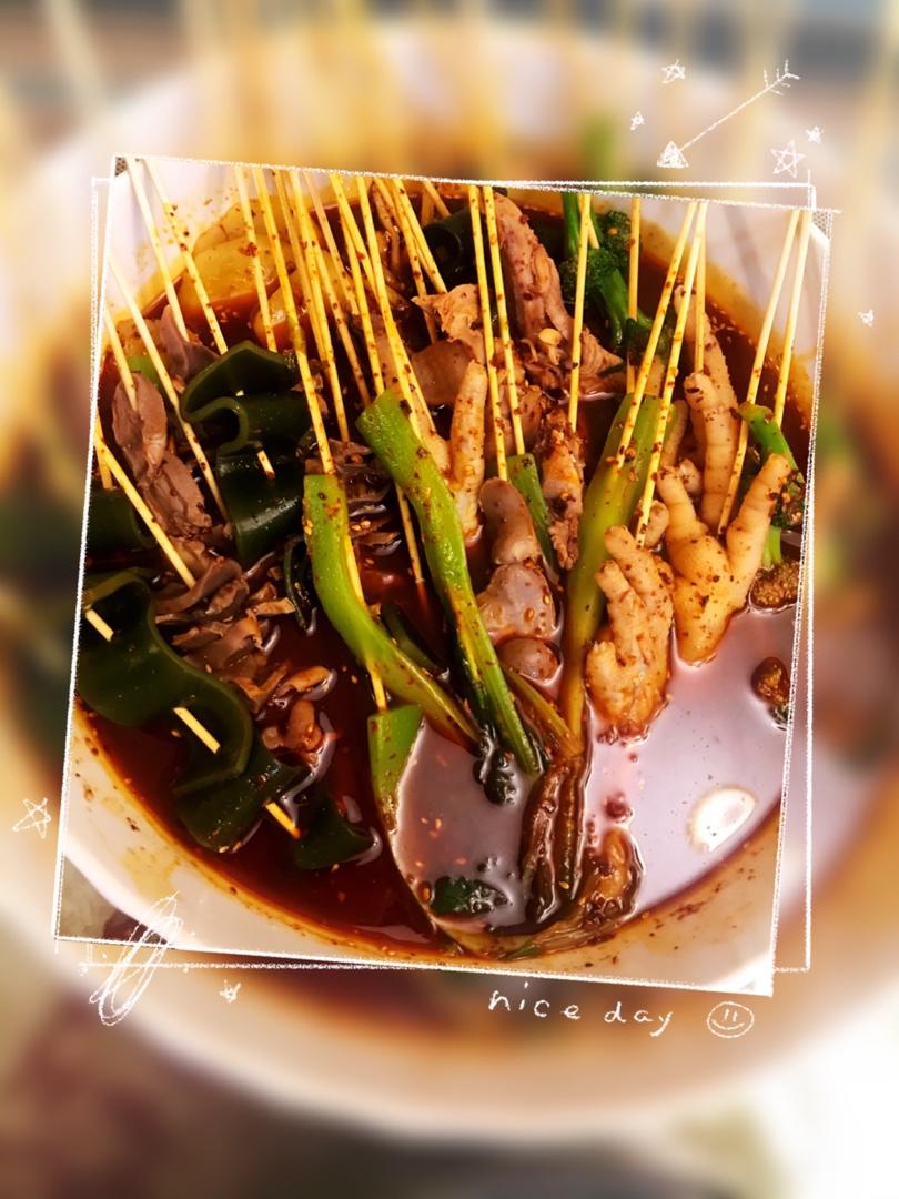 四川特色小吃钵钵鸡做法