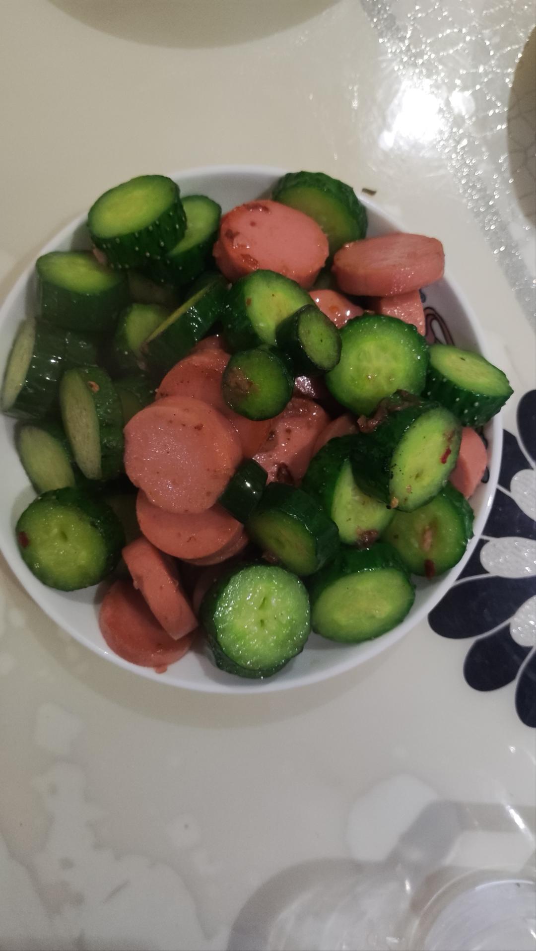 火腿肠炒黄瓜