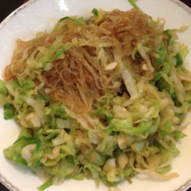 包菜粉丝炒鸡蛋