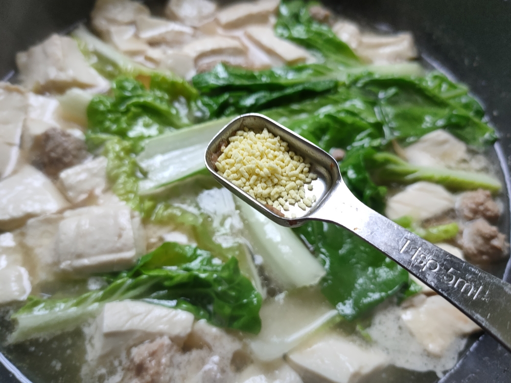 青菜豆腐肉丸汤的做法 步骤10