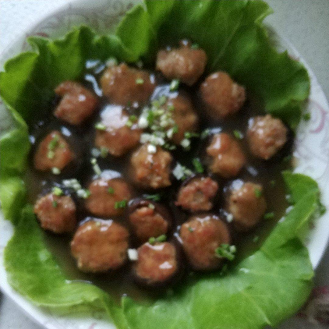 美味的肉酿香菇～～孩子爱吃的下饭菜