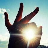 我就迎着太阳跑