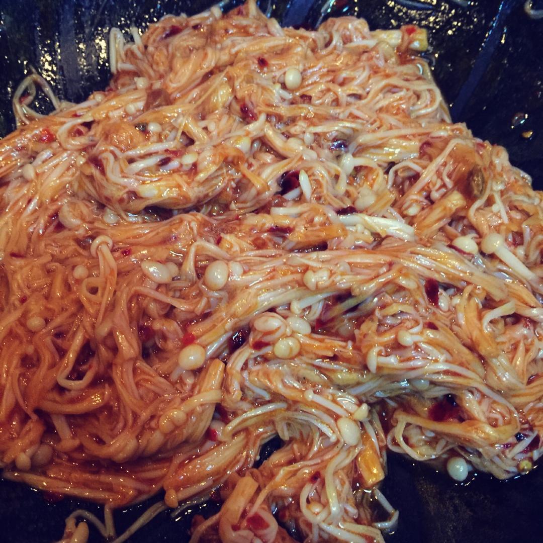 麻辣金针菇