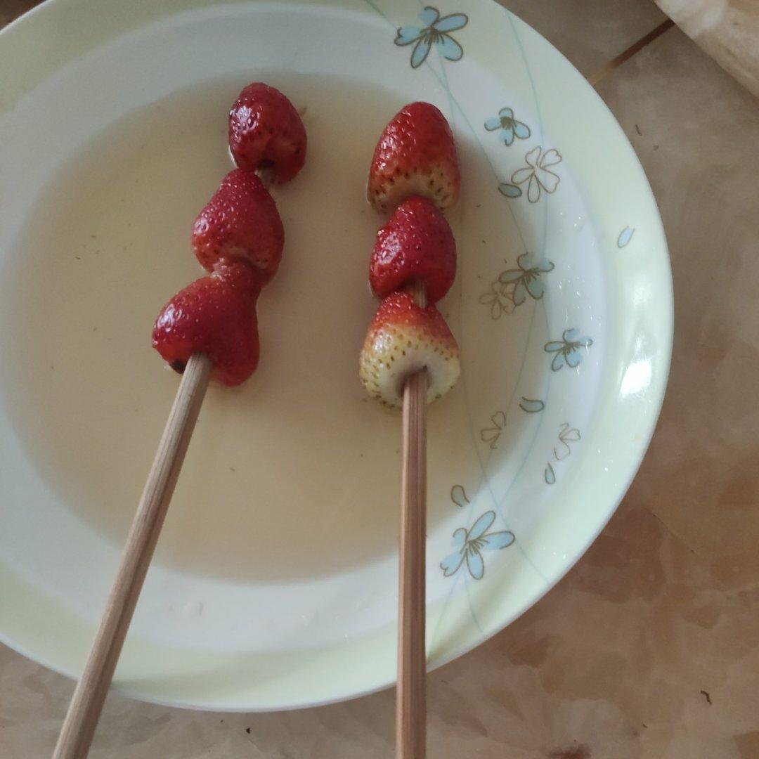 自制草莓冰糖葫芦
