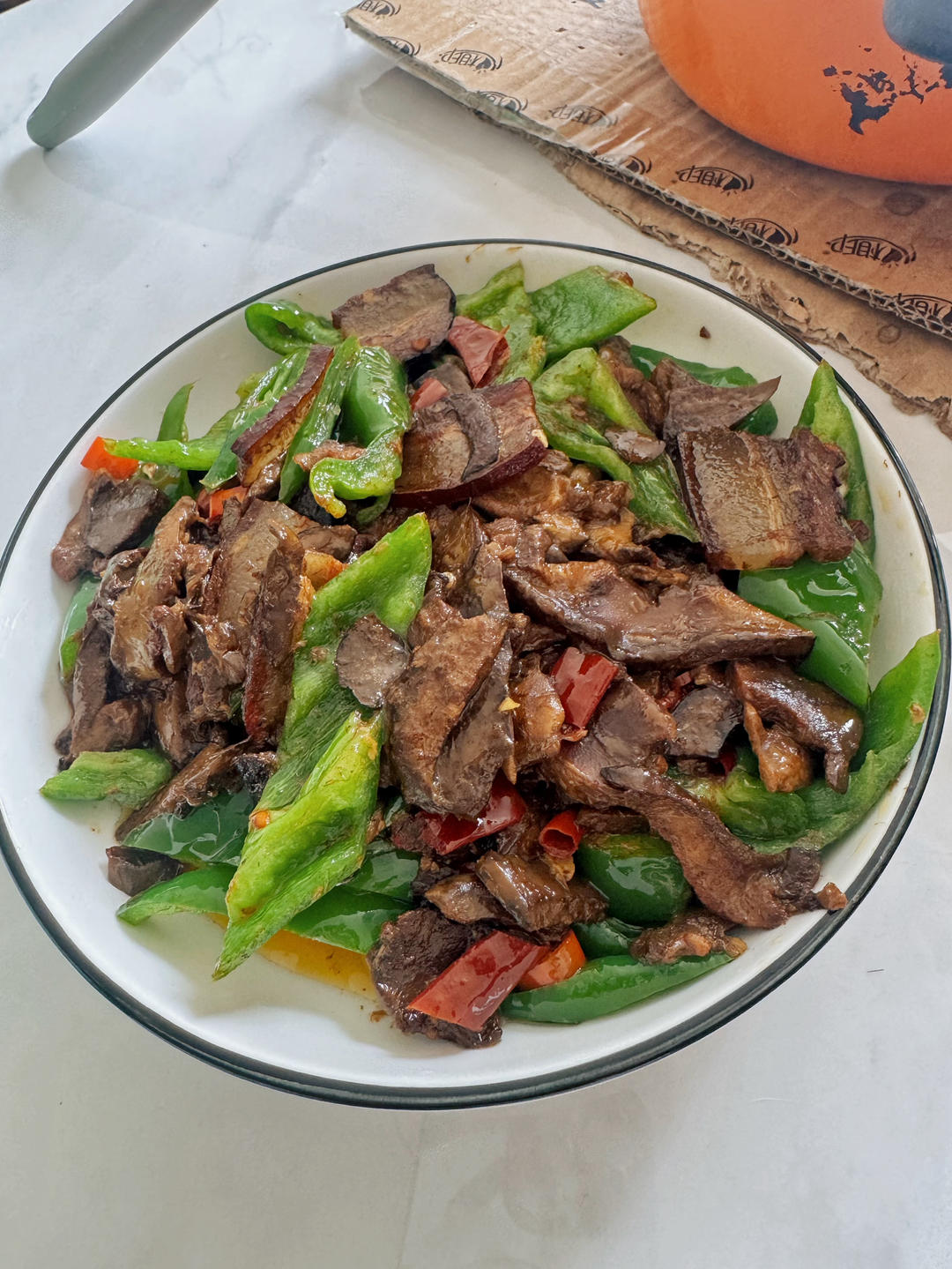 青椒牛肝菌（红见手青）