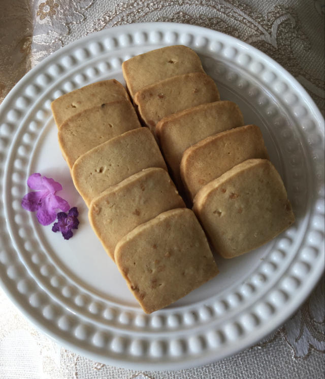 《Tinrry下午茶》教你做香酥花生曲奇