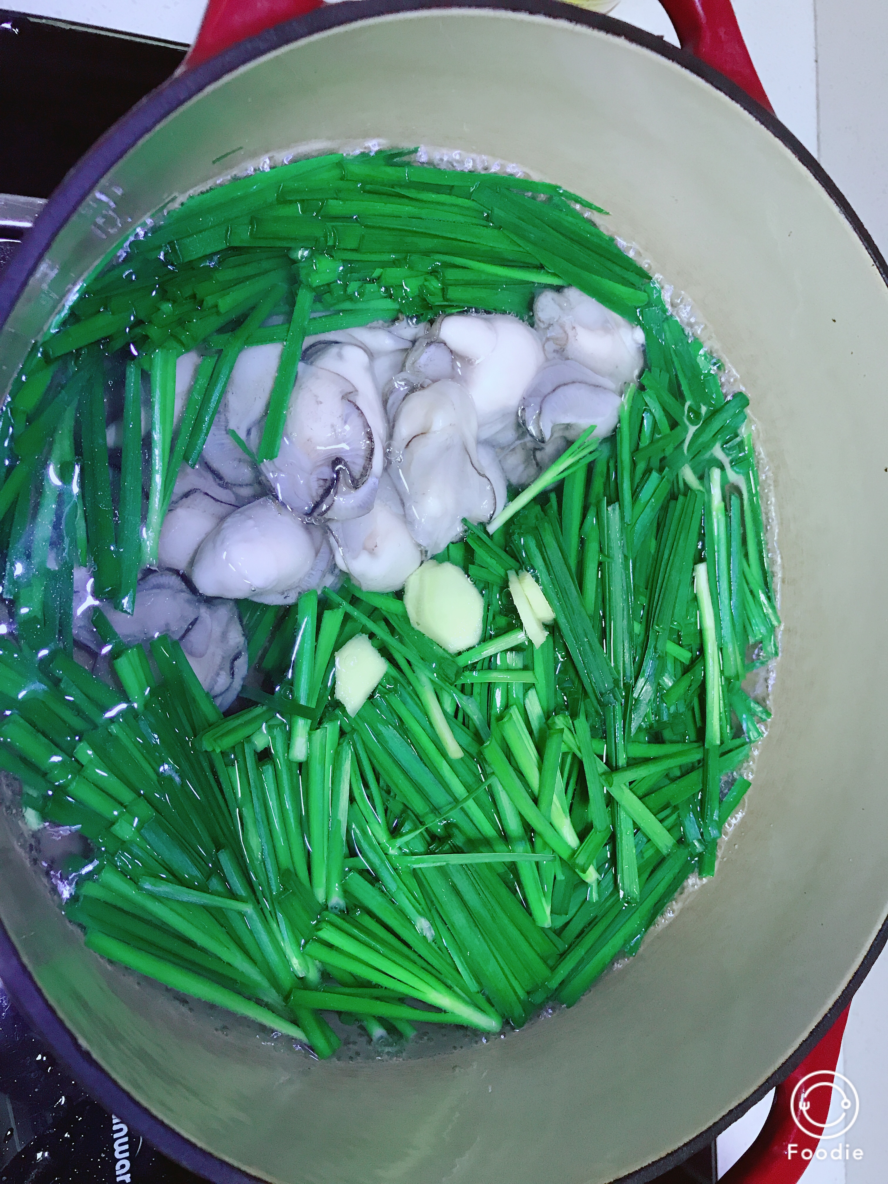 生蚝韭菜汤的做法