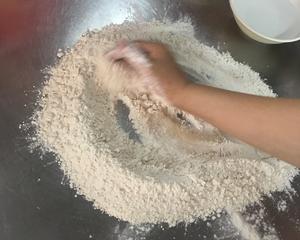 橄榄包，卡仕达包，豆沙面包的做法 步骤1