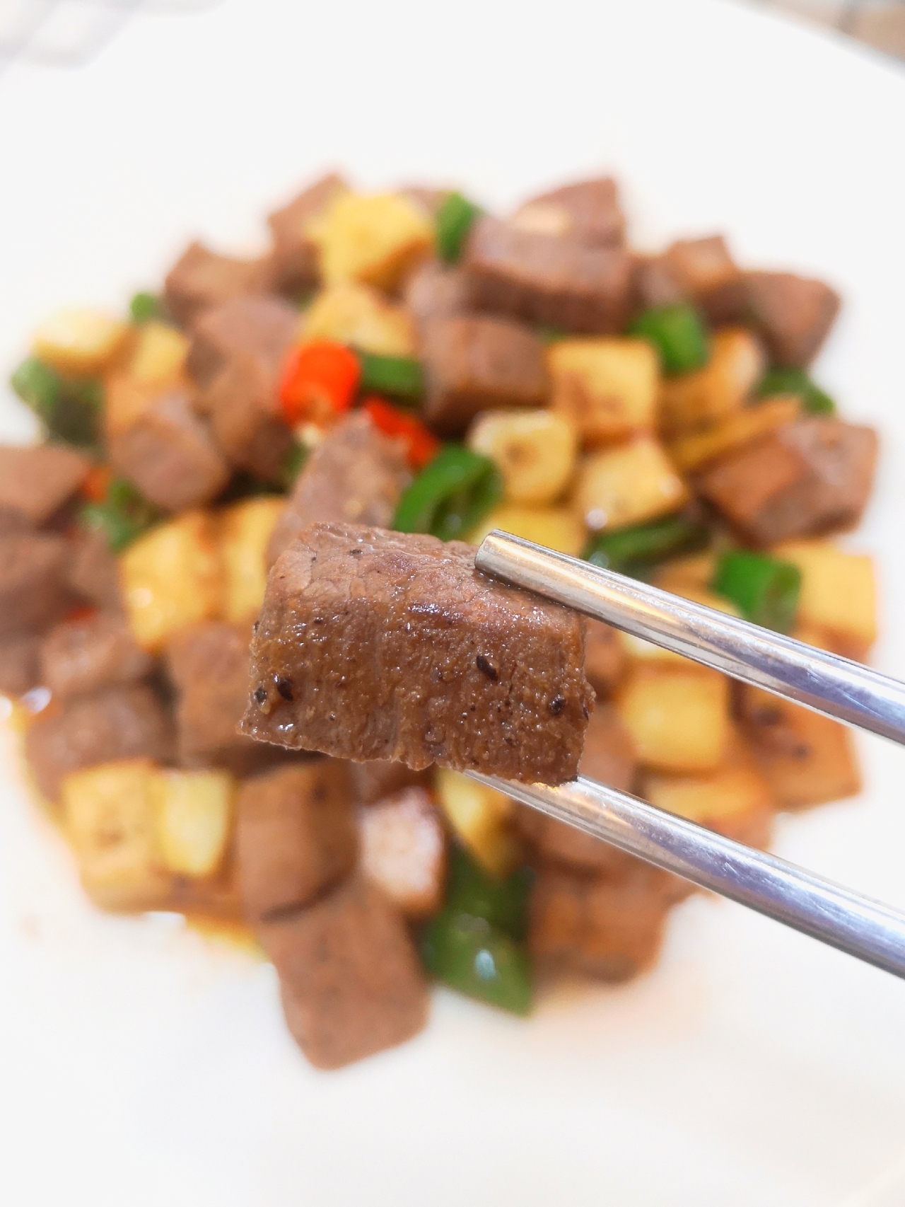 澳洲牛肉|蒜丁黑椒牛肉粒的做法