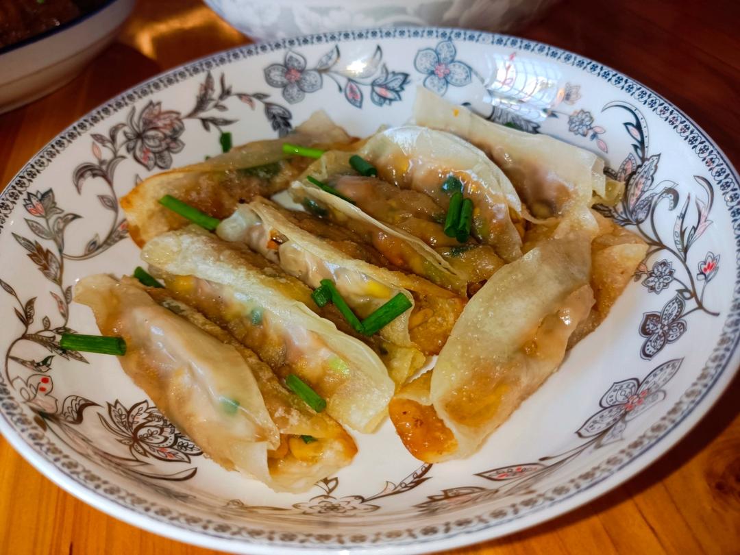 懒人锅贴 不用和面 做法真的超简单！！