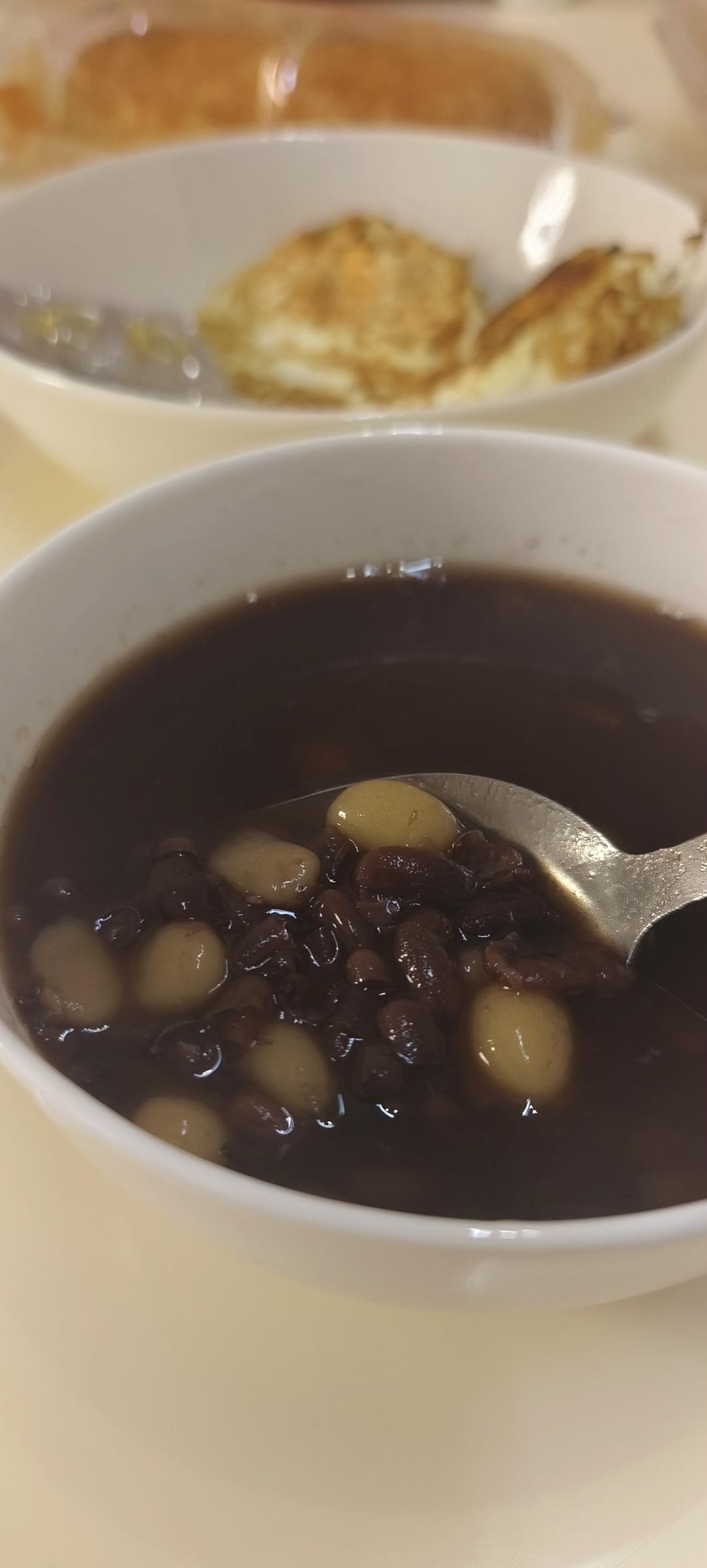 红豆酒酿红糖小圆子