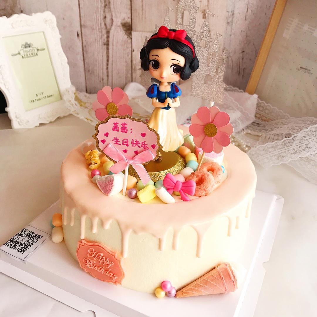 lx乐茜烘焙做的白雪公主蛋糕