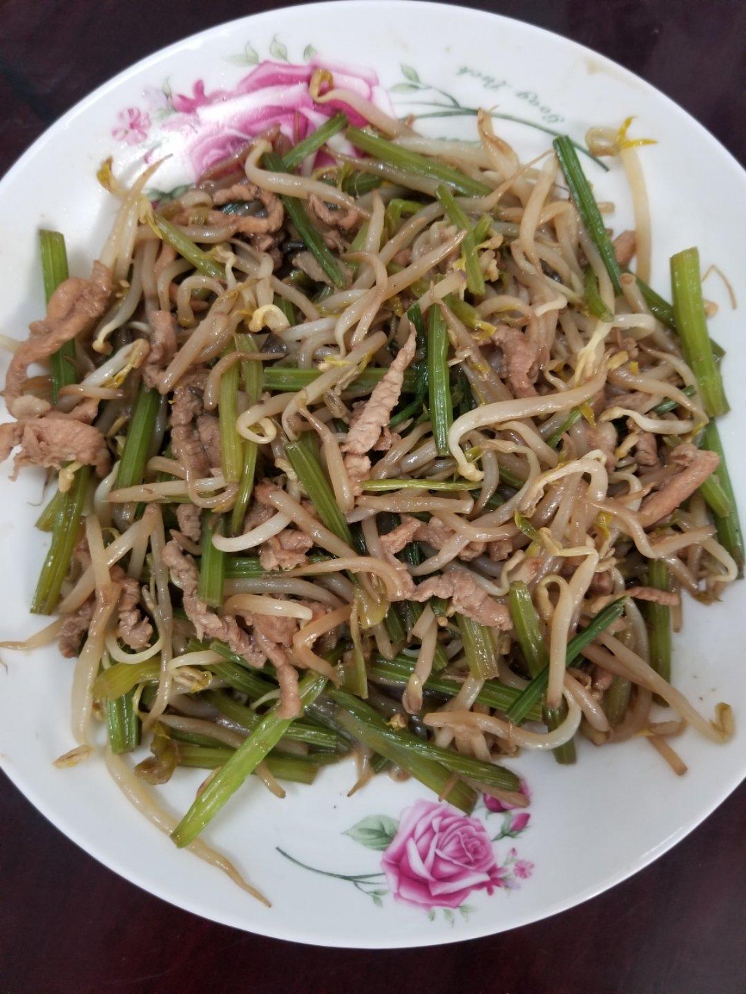 芹菜豆芽炒牛肉丝