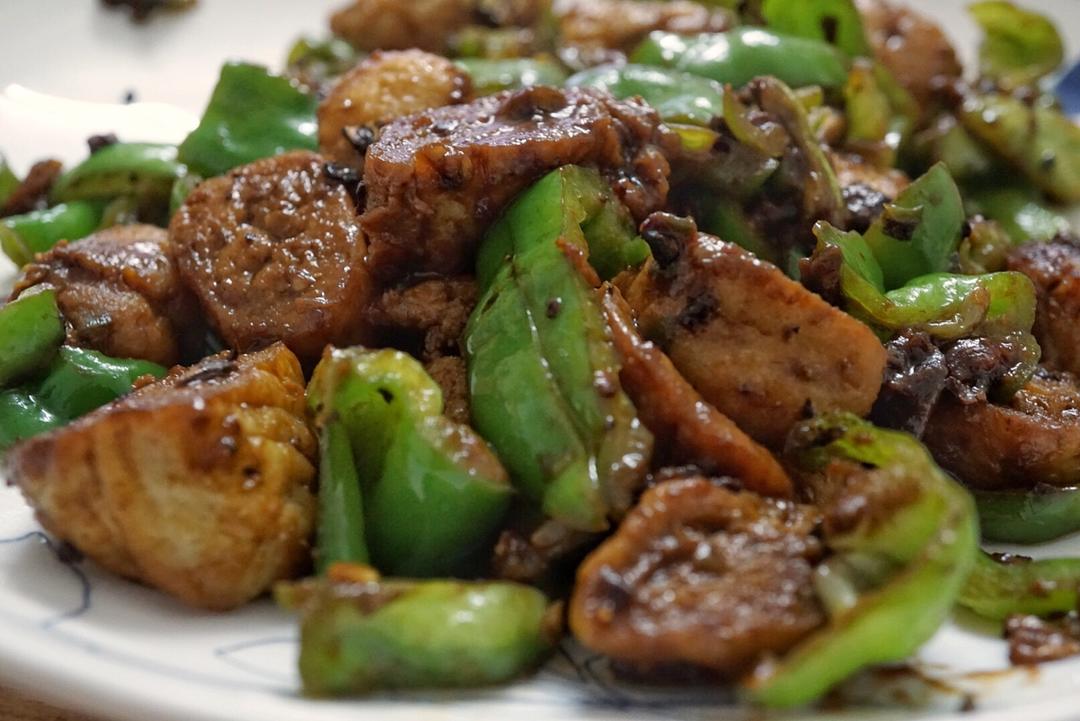 鱼丸炒青椒