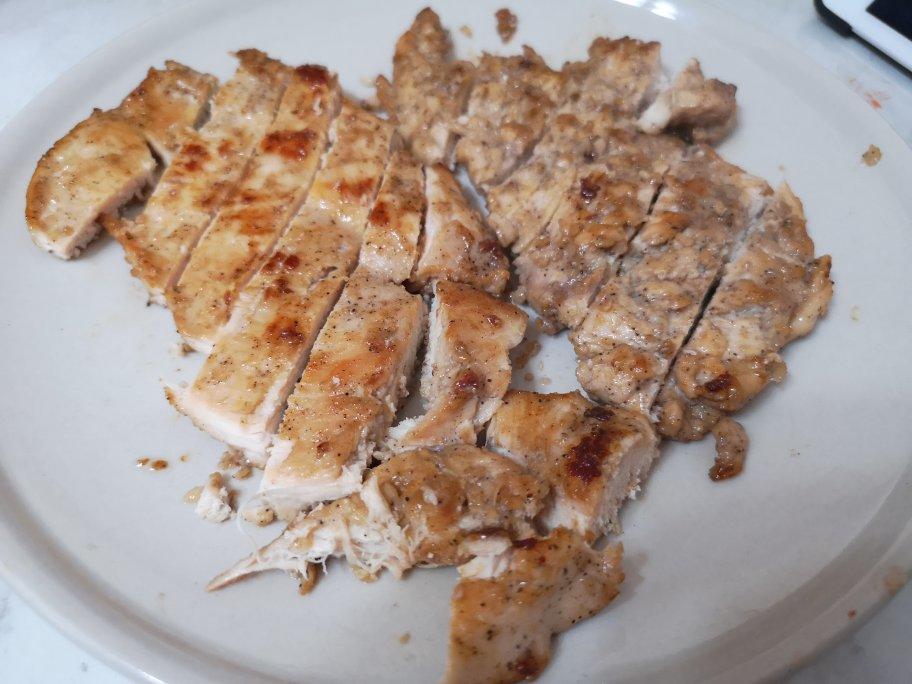 【嫩煎鸡胸肉】