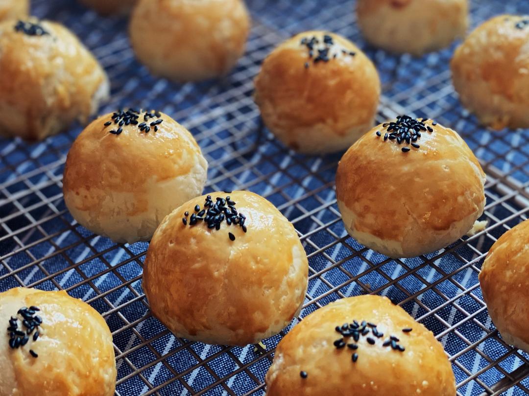 蛋黄酥（大包酥）新手包会！的做法 步骤25