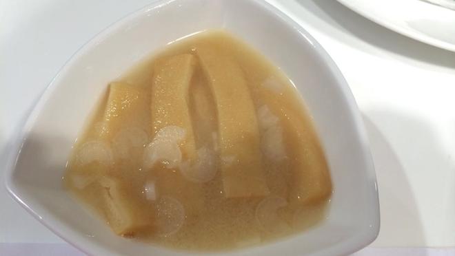 扎豆腐片味噌汤的做法