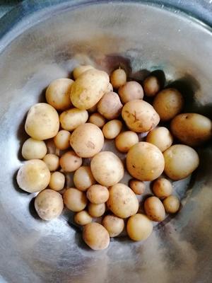 黄油香烤小土豆的做法 步骤2