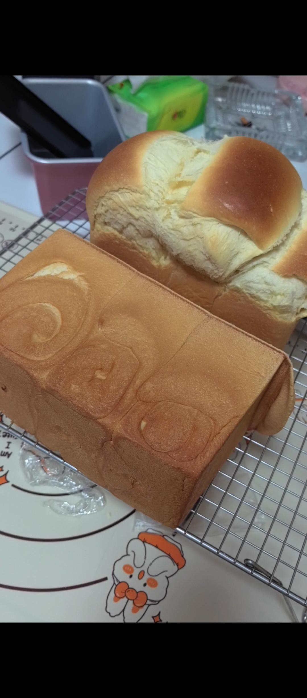 吐司，奶香手撕面包，超级香浓