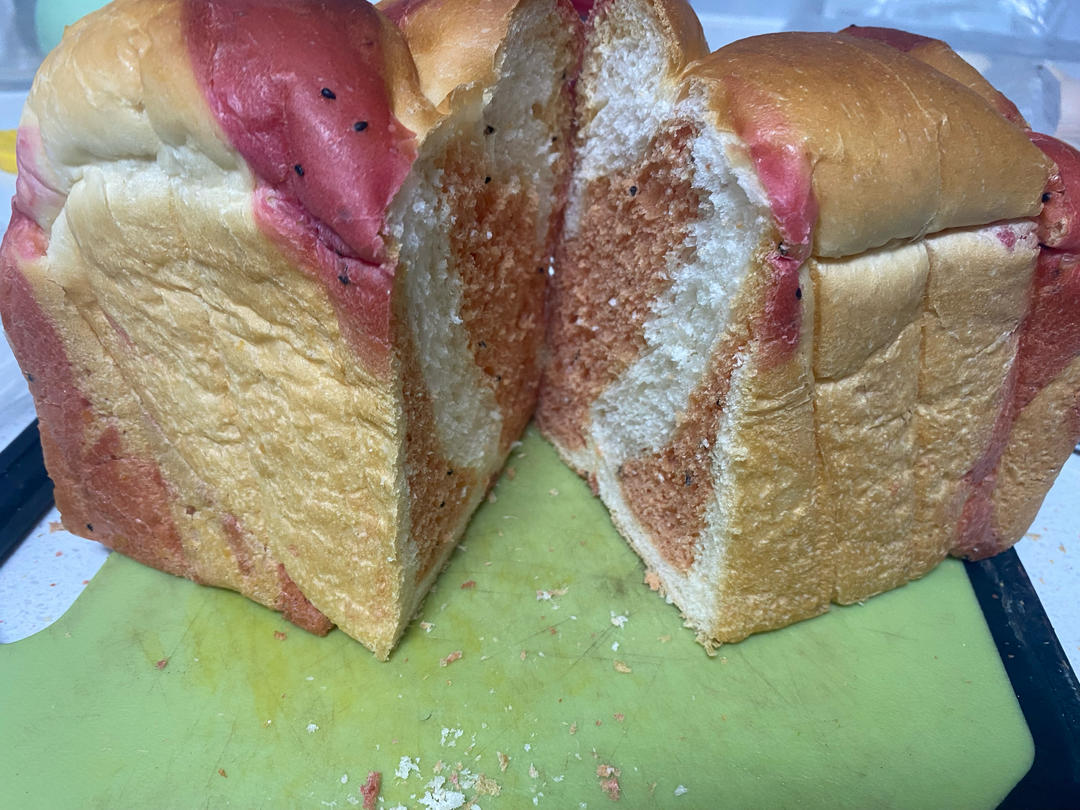 一次发酵的山型吐司