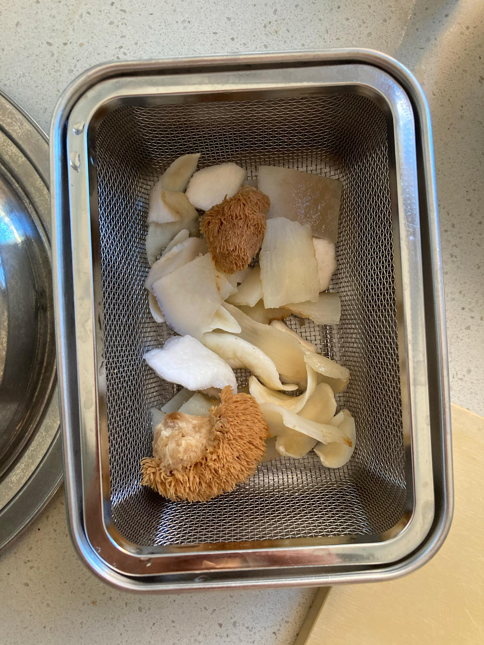 排骨马蹄薏仁汤【12月北鼎养生壶食谱】