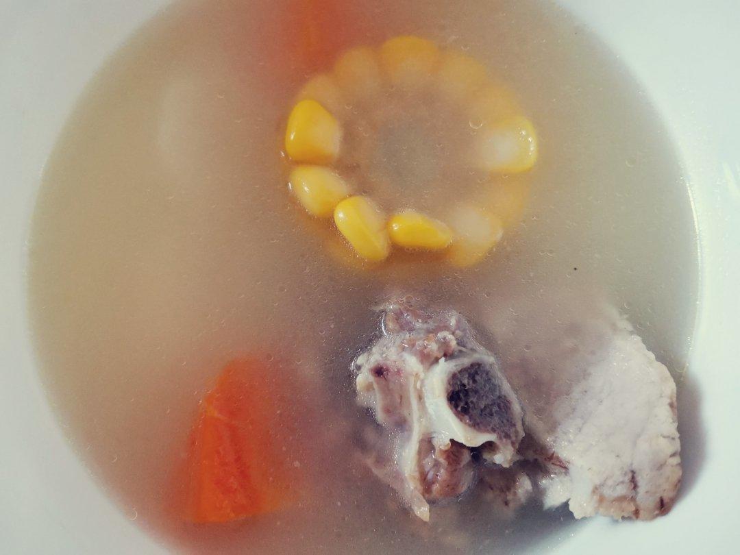 连吃三碗的玉米山药排骨汤