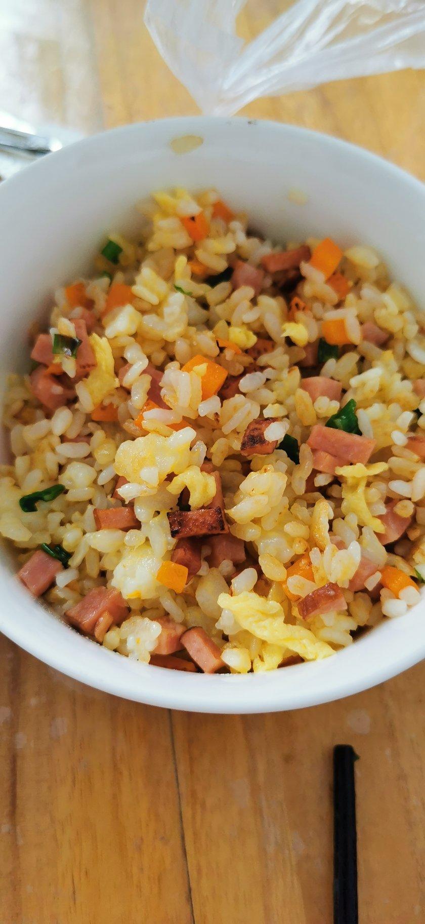 扬州炒饭（剩饭变美食，从此不剩饭）