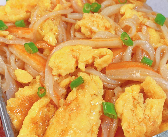 今日菜谱：蟹柳滑蛋的做法