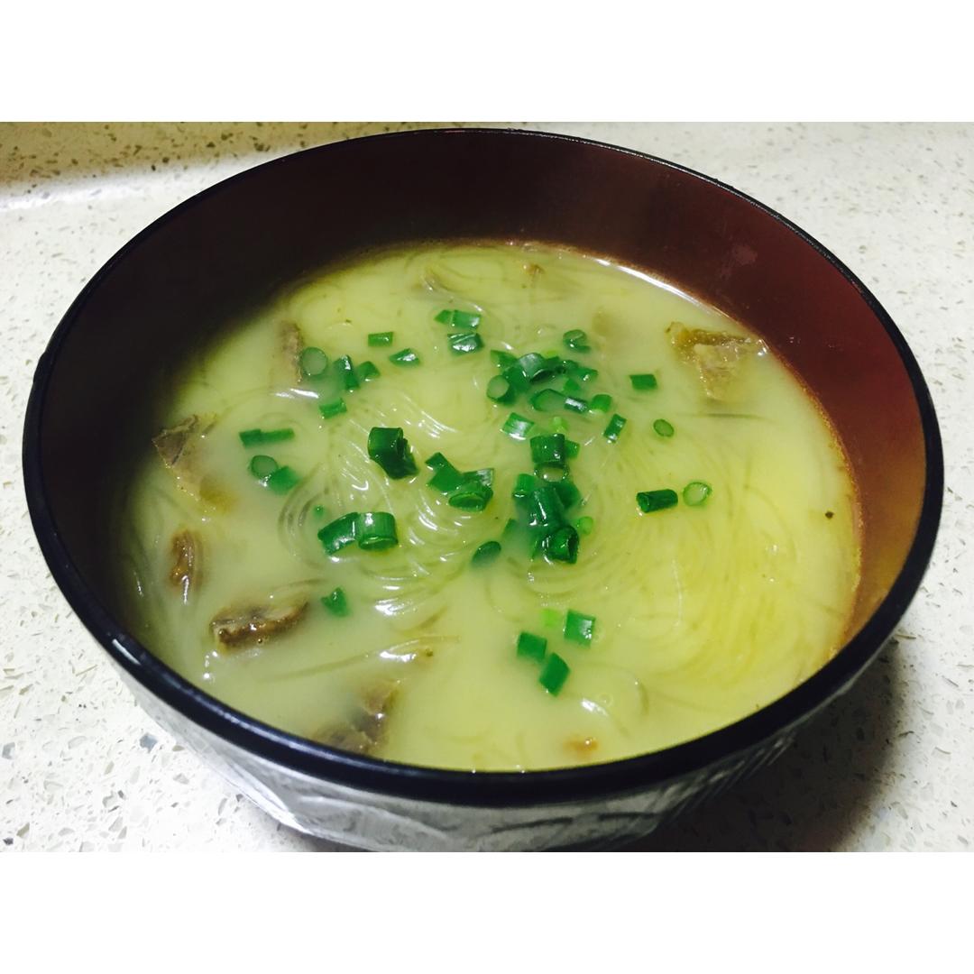 咖喱牛肉粉丝汤