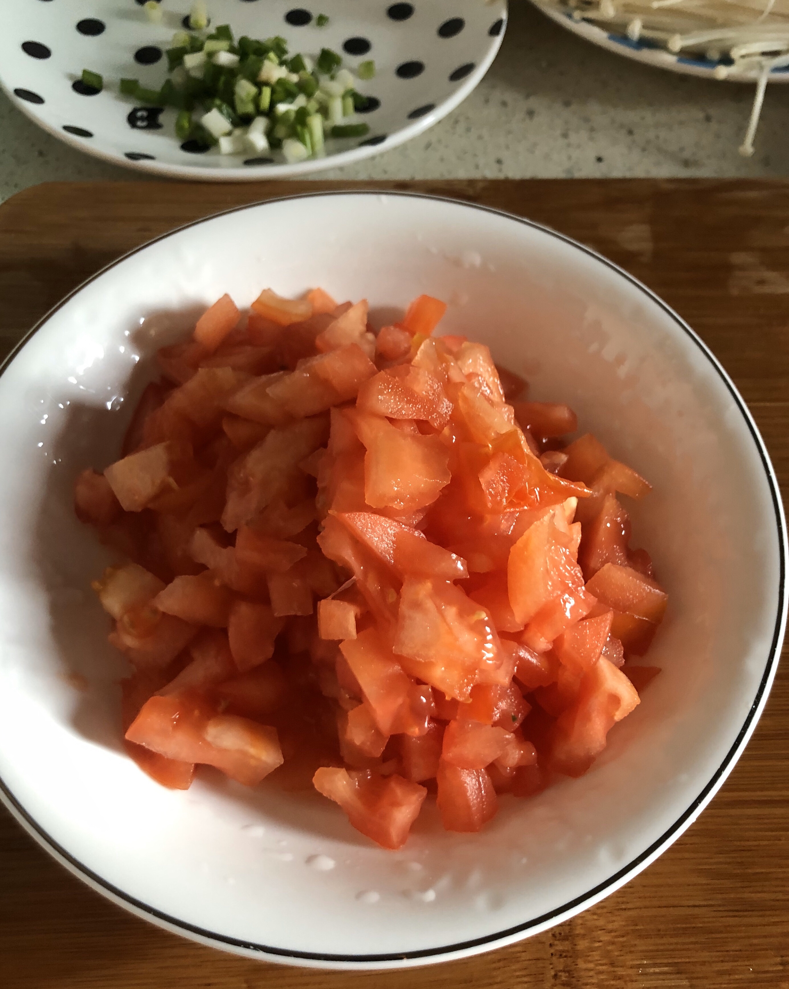 鲜虾西红柿浓汤的做法 步骤2