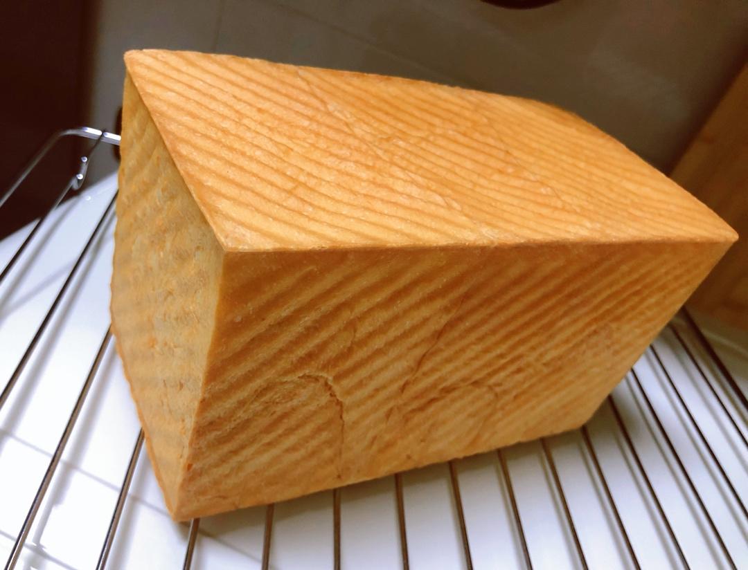 超柔牛奶棉花吐司（最详细的吐司食谱）