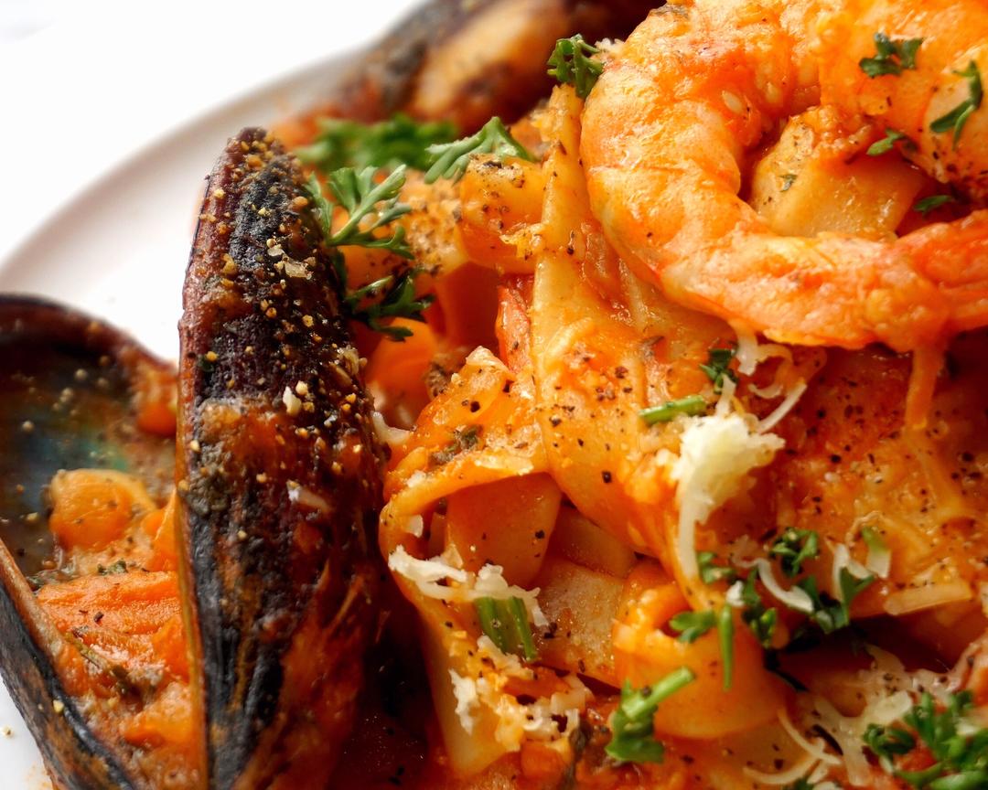 豪华茄汁海鲜意面