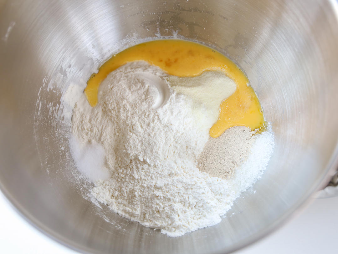 纯奶手撕吐司的做法 步骤1