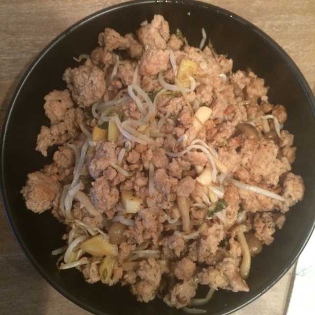 肉末炒豆芽