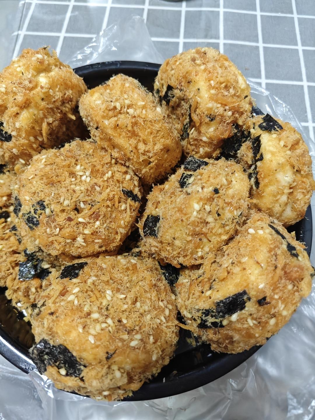 美味海苔肉松小贝