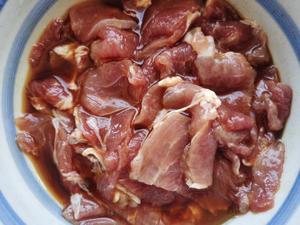 猪肉生姜烧的做法 步骤1