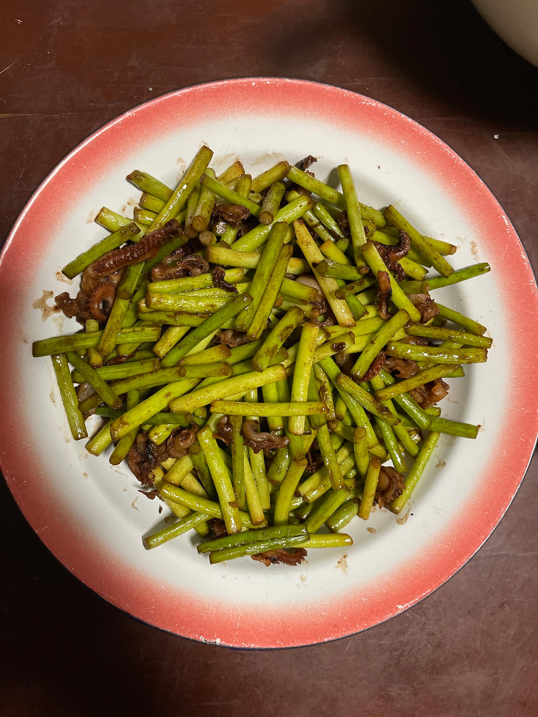 鱿鱼须酱炒蒜苔