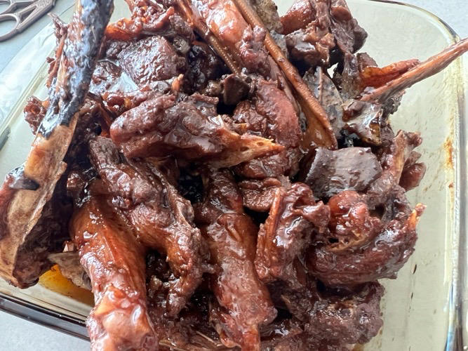 传统正宗的啤酒鸭配方和做法，鲜嫩香浓，只需炒千万不要焯水