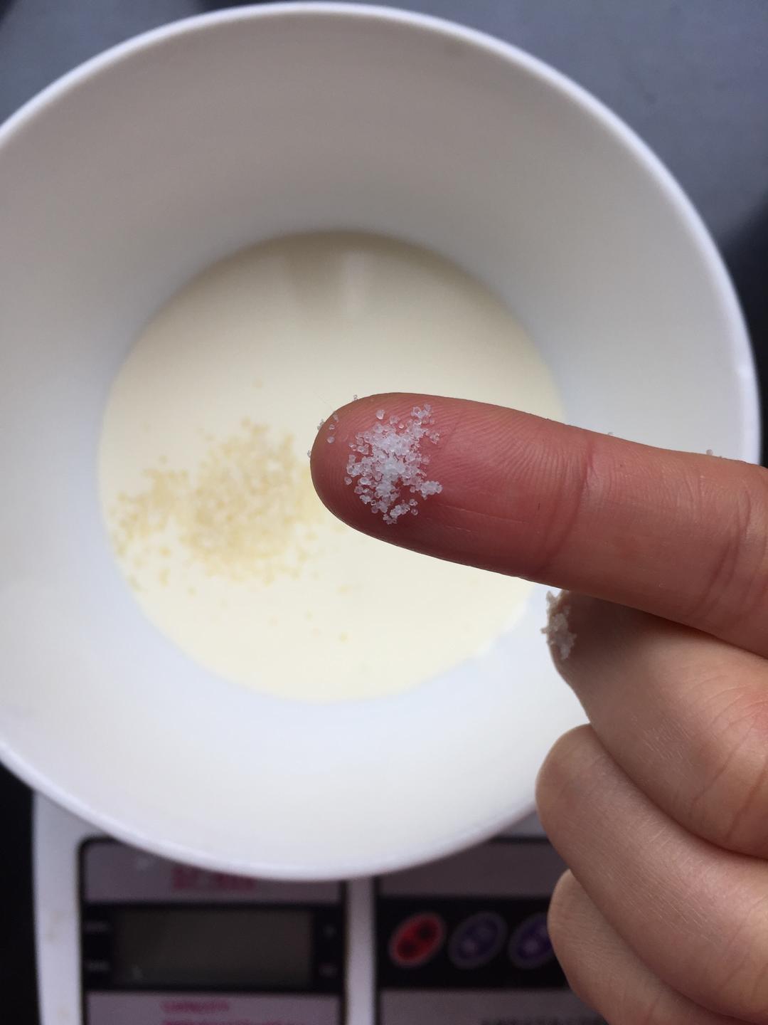 纯奶手撕吐司的做法 步骤1