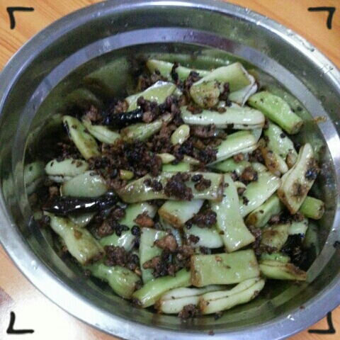 榄菜肉末炒芸豆